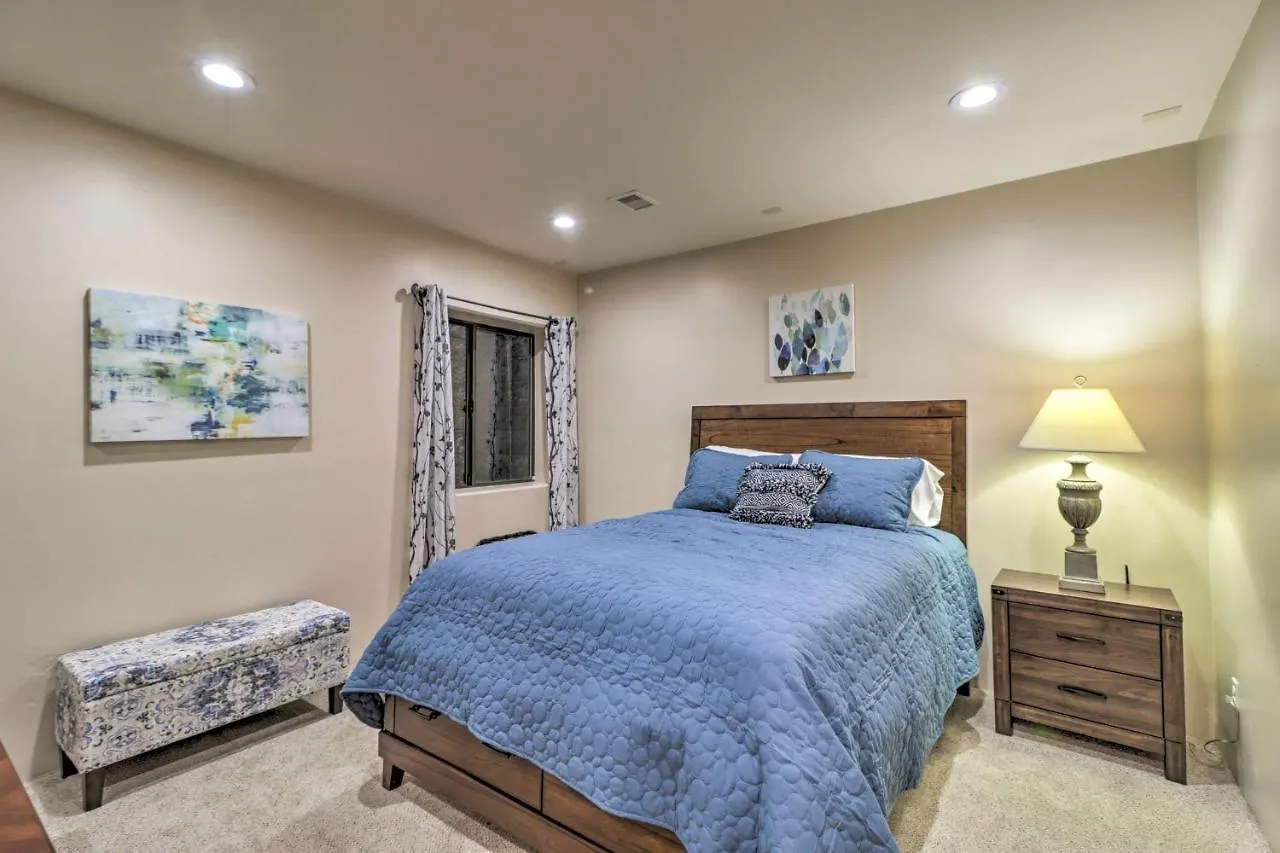 Pet-Friendly Phoenix Home Pool And Spa! Holiday home