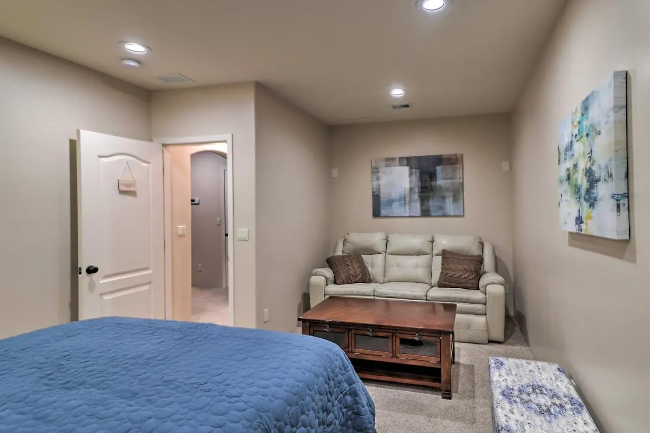 Holiday home Pet-Friendly Phoenix Home Pool And Spa! United States